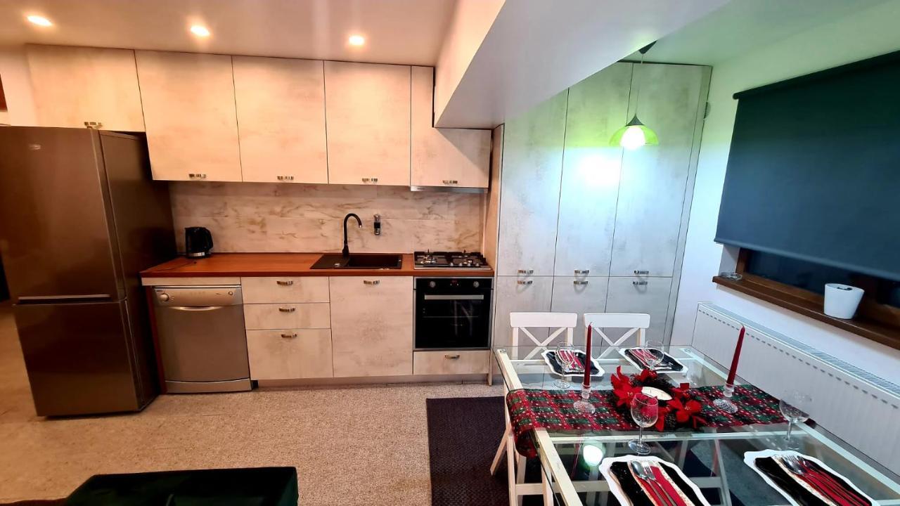 La Fluturi Apartament Suceava Exterior foto