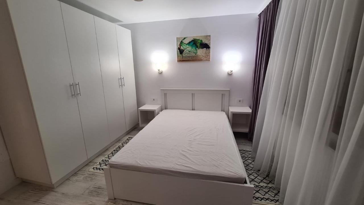La Fluturi Apartament Suceava Exterior foto
