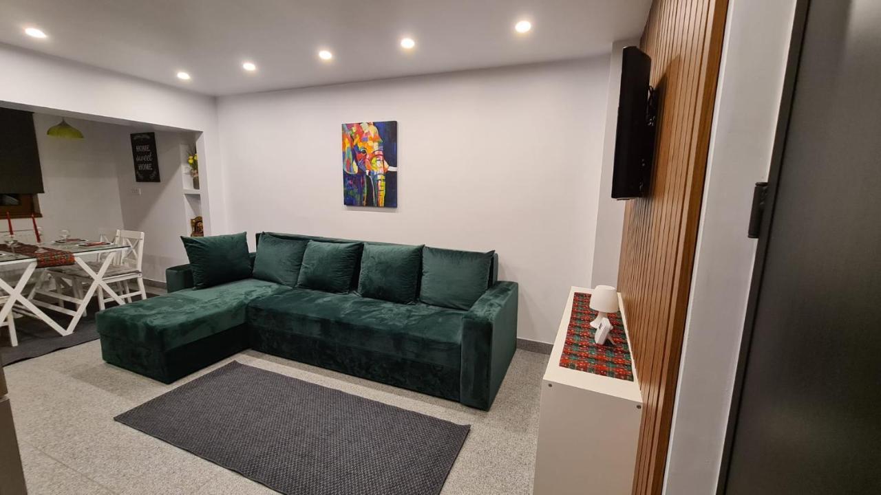 La Fluturi Apartament Suceava Exterior foto