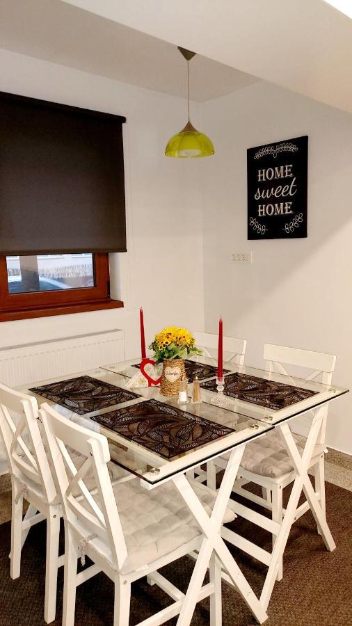 La Fluturi Apartament Suceava Exterior foto