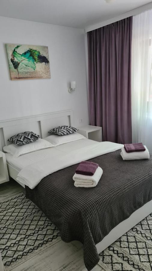 La Fluturi Apartament Suceava Exterior foto